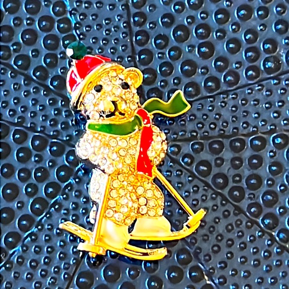 Christmas Tree & Snowman Brooch Set - Picture 3 of 3